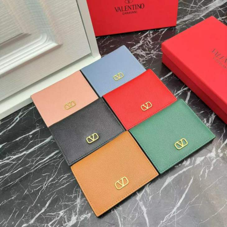 Picture of Valentino Handbags _SKUfw151905844fw